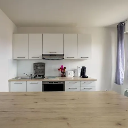 3 Avec Terrasse Et Parking Apartamento *