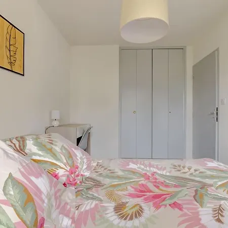 3 Avec Terrasse Et Parking Apartamento *